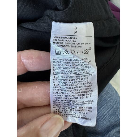 6 for $20 Banana Republic Soft Stretch Black Top (Size S) - Picture 5 of 5